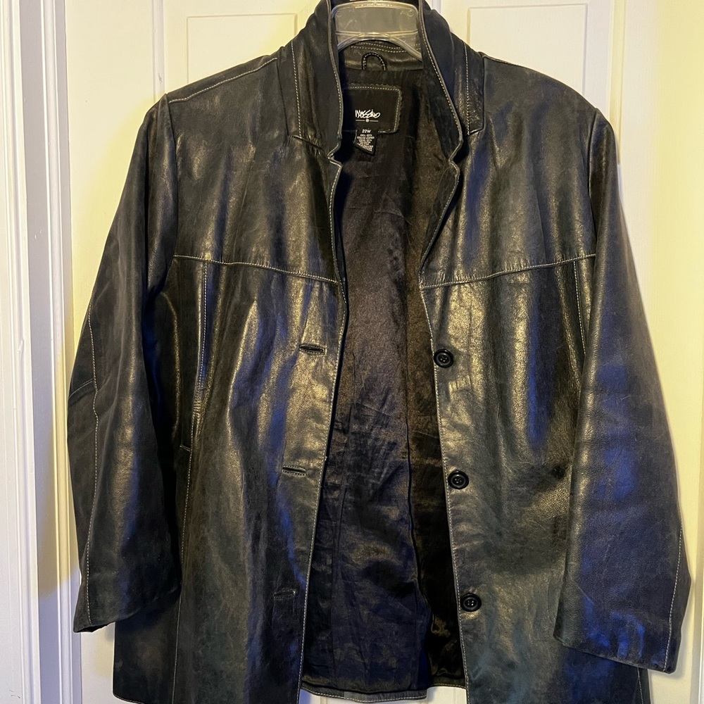 Black Leather 3 Front Button Jacket, Massimo, Sz 22, Front Pockets